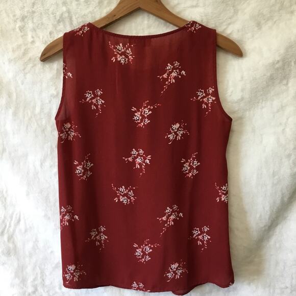 Loft Red Sleeveless Detail Flowers Top - Picture 7 of 10